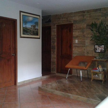 Casa De Huespedes Casita Belga Hotell Guayaquil Eksteriør bilde
